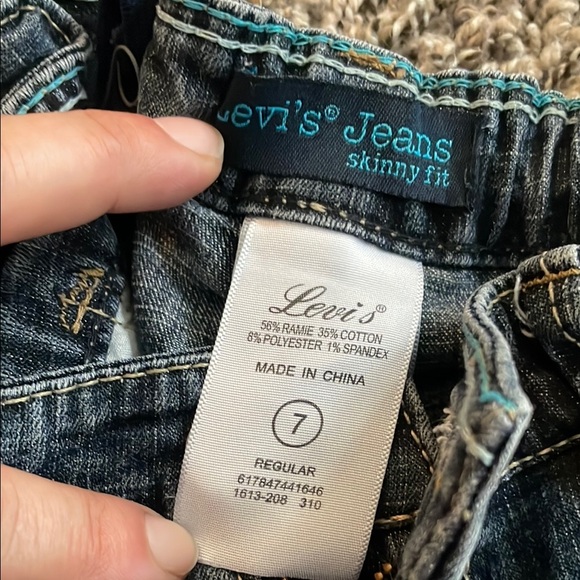 Levi's Kids Blue Jeans - Picture 5 of 6